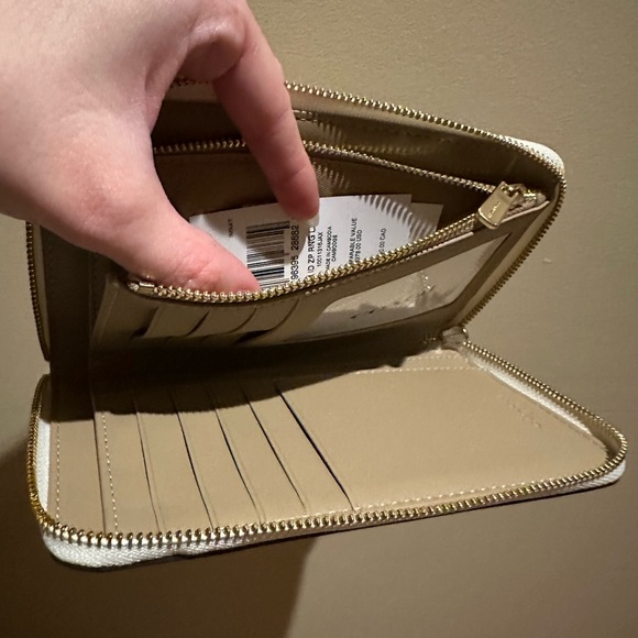 NWT Coach wallet medium zipper lizard leather with gold tone hardware - Picture 8 of 11